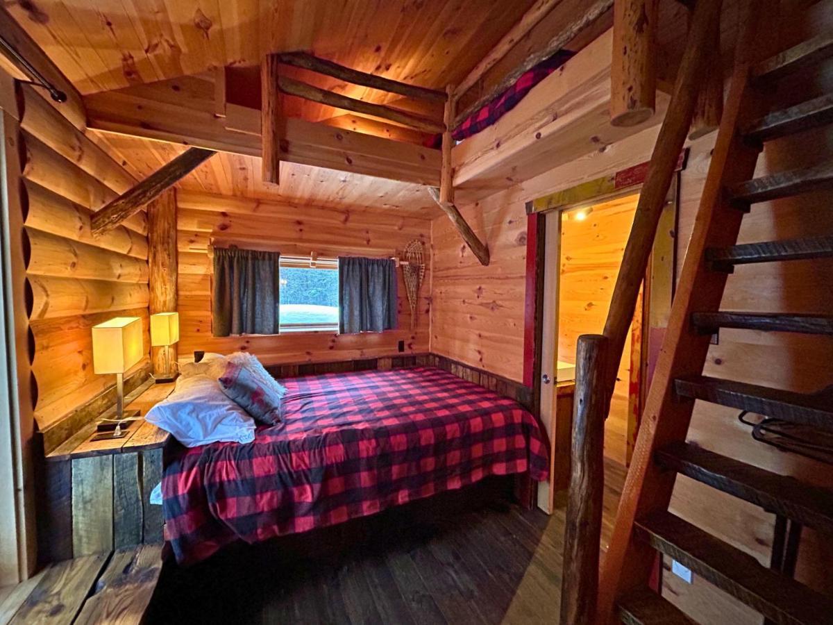 Husky - Chalets De Moh - Jacuzzi La Malbaie Eksteriør bilde